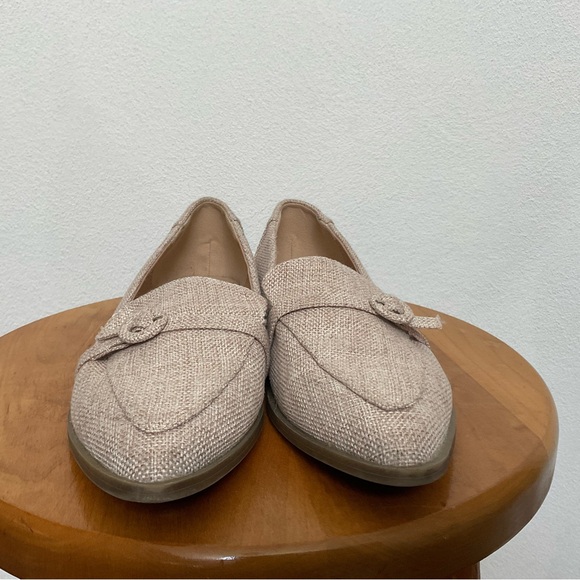 Tinstree Tan Canvas Pointed Toe Loafer with Belt Detail Size 8 Office Career - Picture 3 of 6